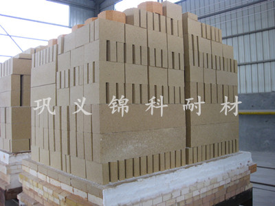 低气孔粘土砖